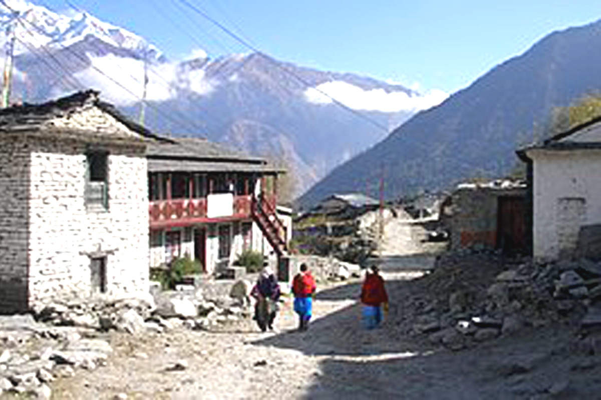 थासाङको ग्रामीण भेग जोड्ने सडक कालोपत्रेका लागि ६० करोड बजेट विनियोजन